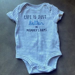 Newborn unisex bodysuit « life is just better in mommy’s arm »